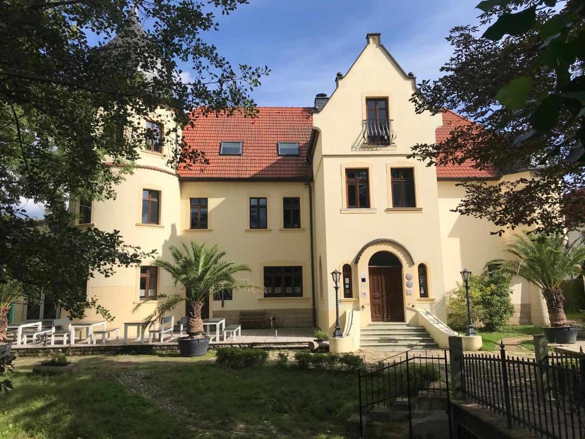 Hotel Parkschloesschen Maasdorf  Exterior foto