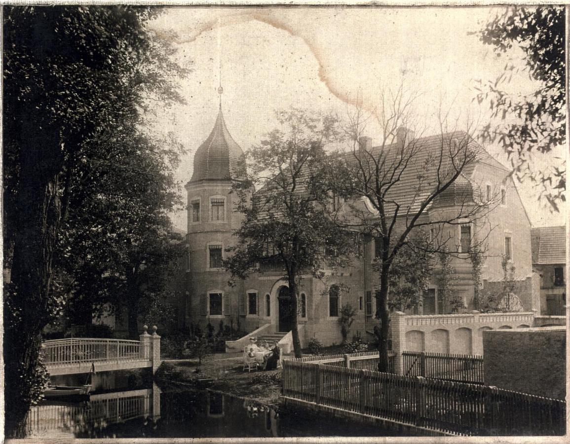 Hotel Parkschloesschen Maasdorf  Exterior foto