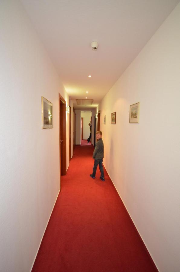 Hotel Parkschloesschen Maasdorf  Exterior foto